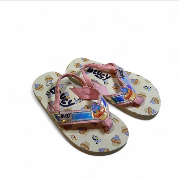 Bluey and Bingo canvas slip on shoes and sandals bundle - Picture 6 of 8